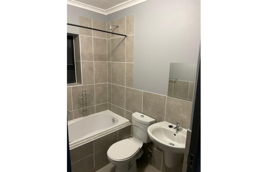 2 Bedroom Property for Sale in Parklands East Western Cape